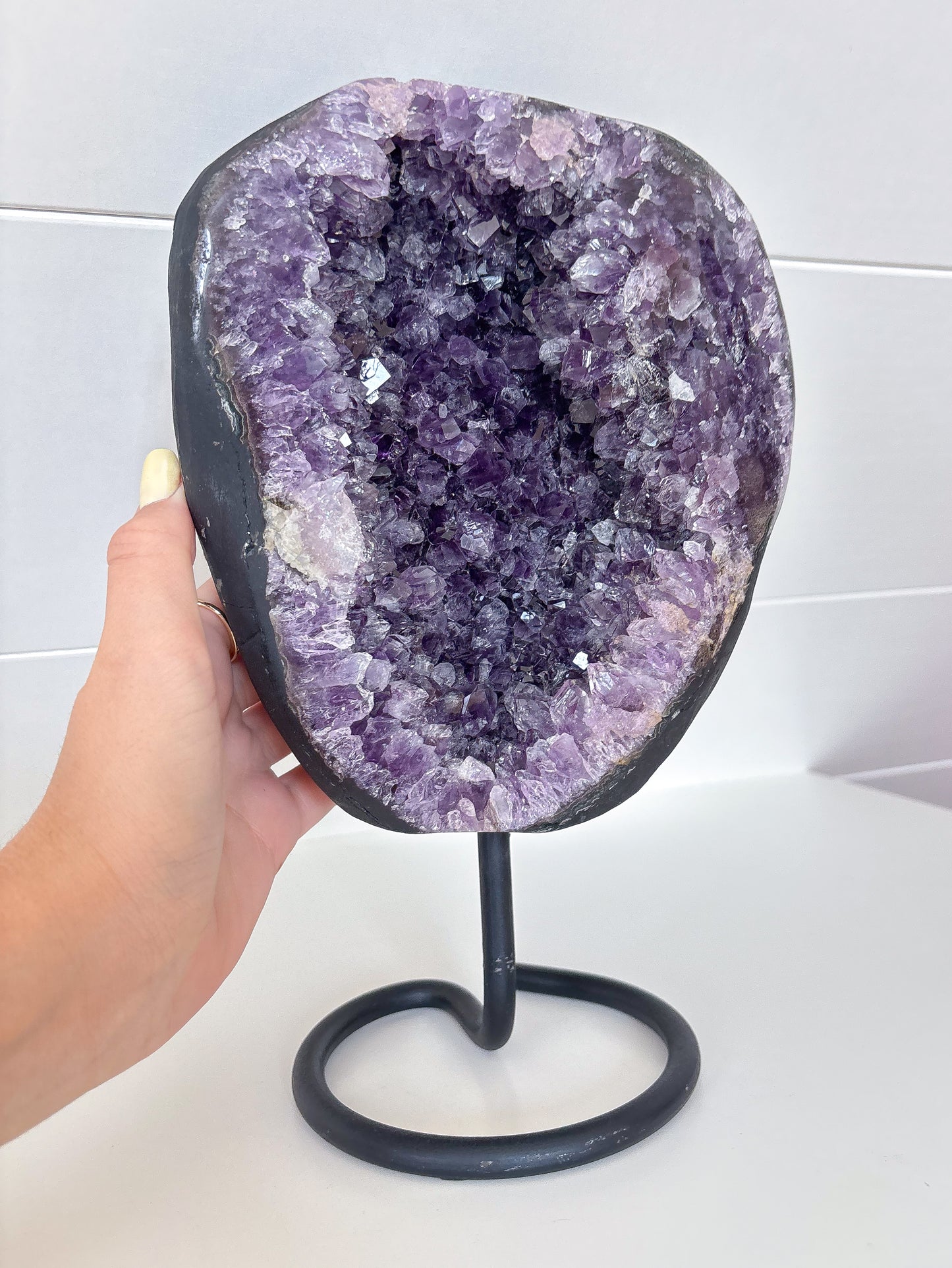 Amethyst Druse auf Ständer 4,5 kg